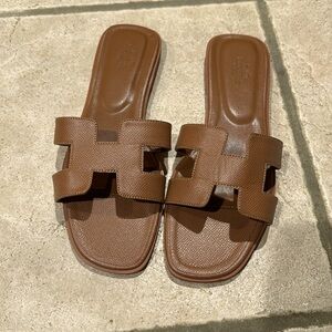 🤎Oran Sandal🤎Size 40 EURO🤎 Womens 9 USA🤎